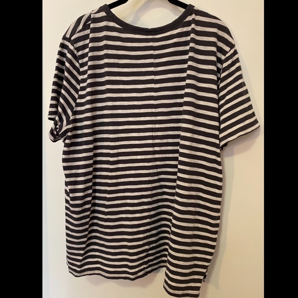 Pocket Tee - Picture 2 of 4